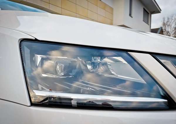 Skoda Octavia cena 83500 przebieg: 148000, rok produkcji 2020 z Dęblin małe 106